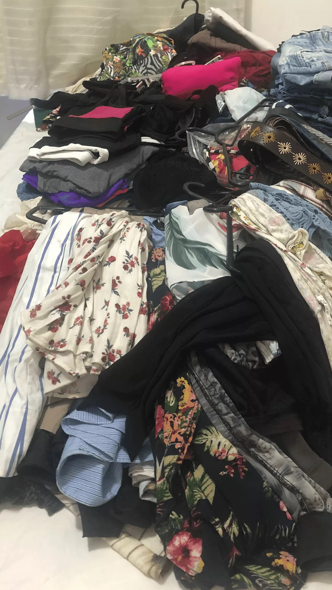 Bagunça acumulada em casa